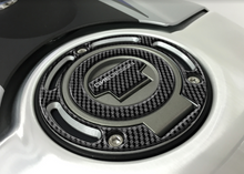 Load image into Gallery viewer, FIT 2015+ YAMAHA R1 / R1M GAS CAP PROTECTOR (FITS OTHER MODELS FROM 2016) - Onedesign Corp