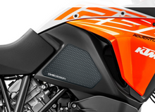 Load image into Gallery viewer, FIT 13-19 KTM 1050/1090/1190/1290ADV/ADVR/ SUPERADV/R/S/T(DUKE 690 08-11)HDR PAD BLACK(VARIOUS MODELS) - Onedesign Corp